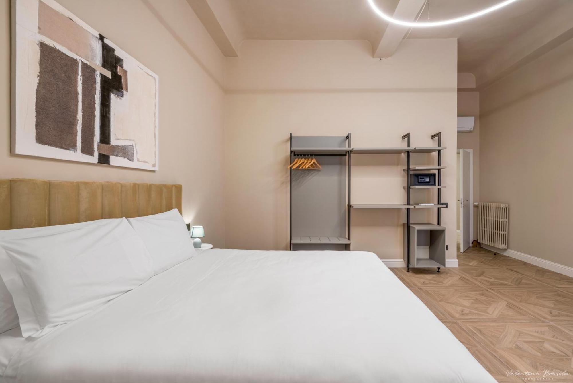 Adamas Hotel 3*